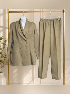 VINTAGE Jennifer James 2PC Khaki Suit Set (10)